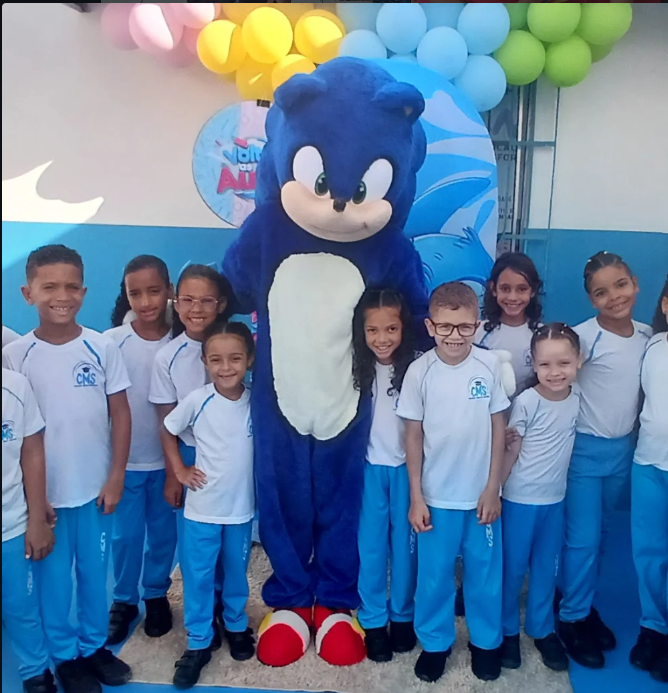Crianças Felizes Aprendendo